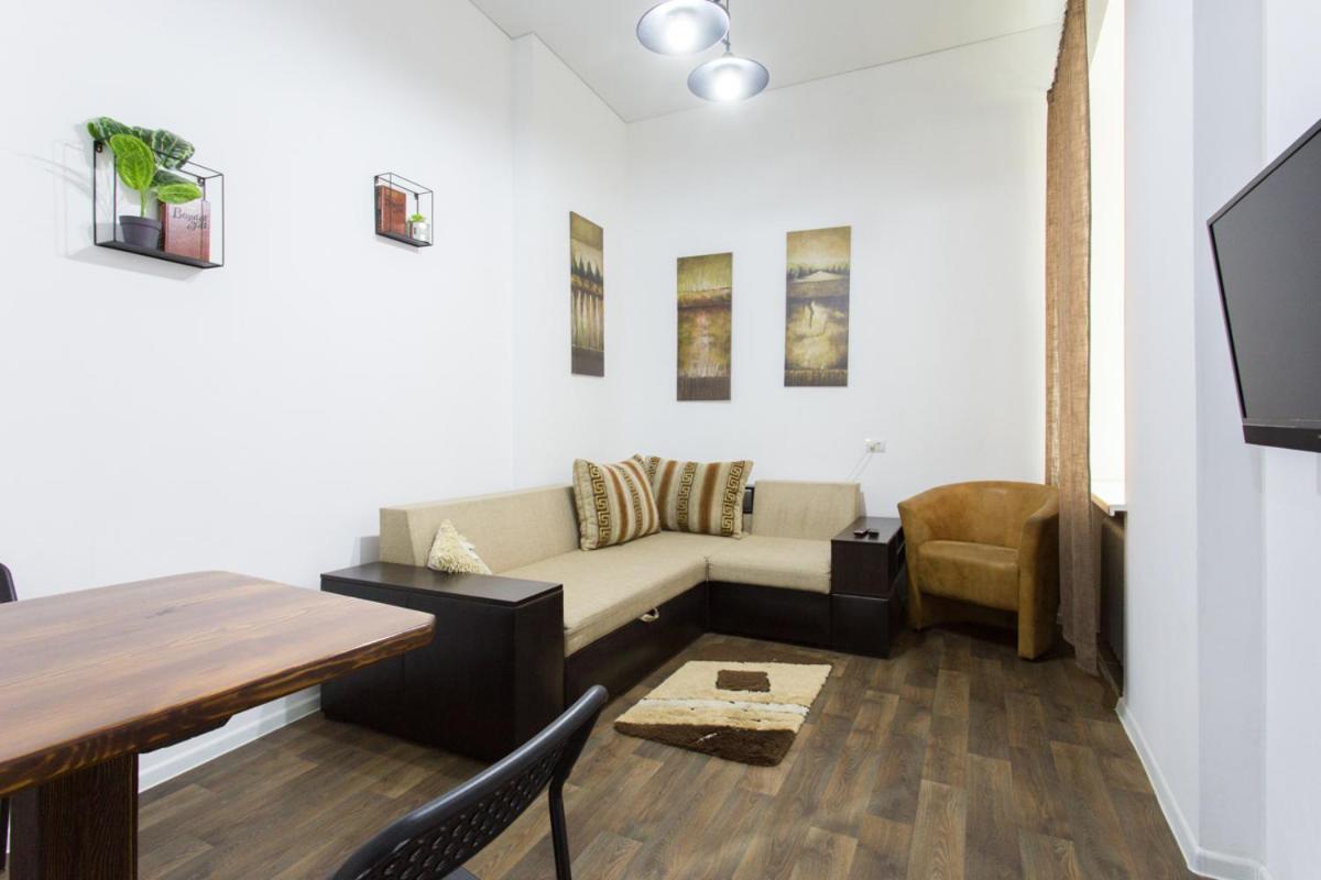Апартаменти На Сковороди,3Б Kharkiv Exterior photo